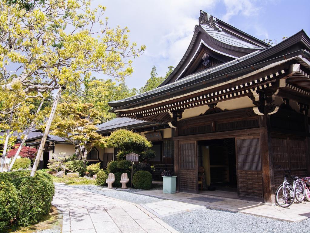 Koyasan Shukubo Jokiin Hotel Buitenkant foto